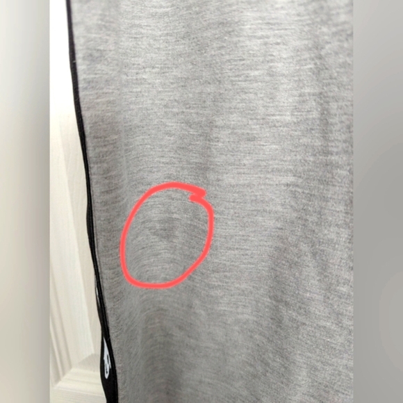 Juicy Couture Women's (Size Small) Light Gray Track Pants with Black Logo Trim - Picture 12 of 13